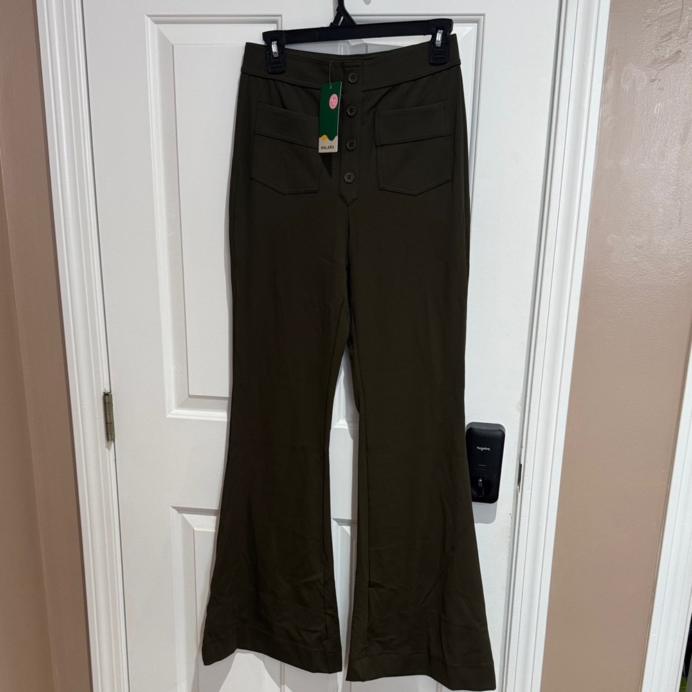 HALARA Wide Leg Pants in Olive Green